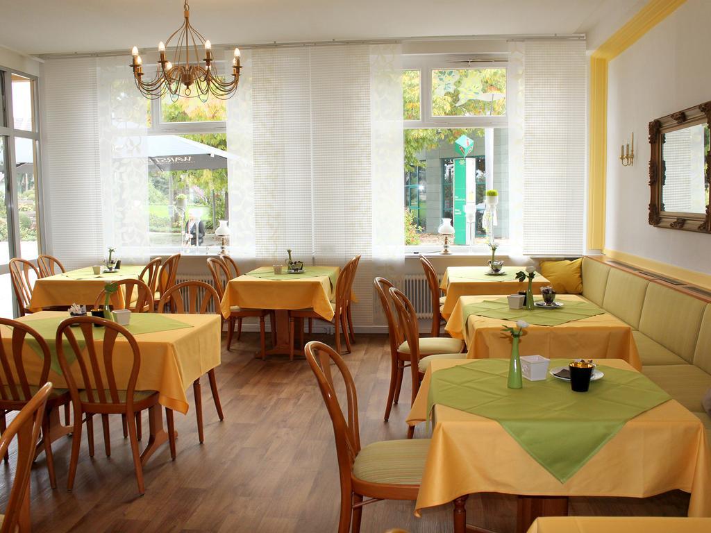 Parkhotel & Kurcafe บัดซัสเซนดอร์ฟ ภายนอก รูปภาพ